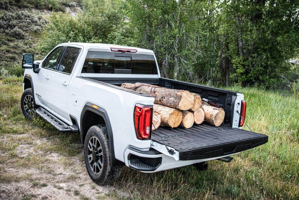 https://autogreeknews.gr/wp-content/uploads/2024/12/gmc_sierra_2500_hd_at4_crew_cab_1.jpg