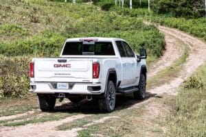 gmc_sierra_2500_hd_at4_crew_cab_2