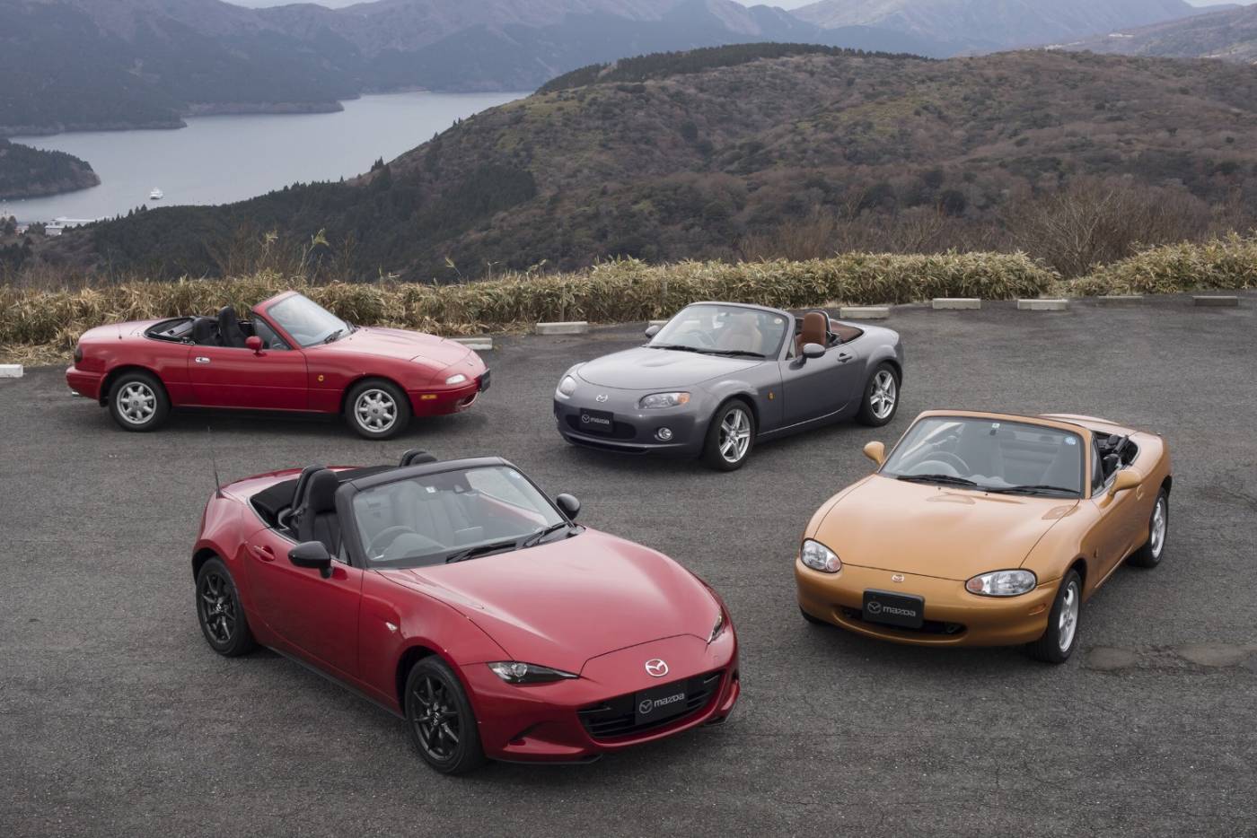Η Mazda γιορτάζει 35 χρόνια MX-5