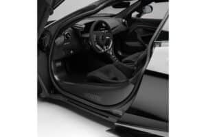 mclaren-750s-goes-black-in-novitecs-hands-supercar (3)