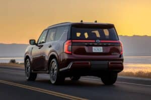 nissan_armada_platinum_reserve_10