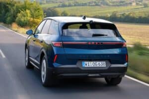 opel_grandland_gs_hybrid_83