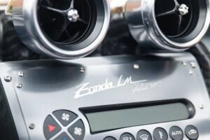 pagani-zonda-lm-roadster-11