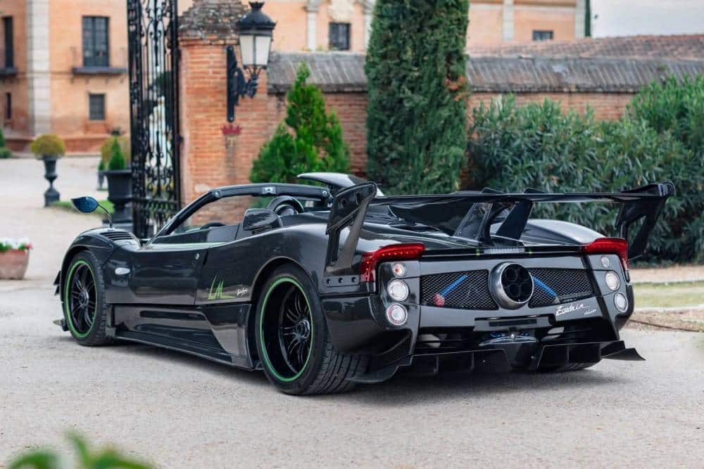 https://autogreeknews.gr/wp-content/uploads/2024/12/pagani-zonda-lm-roadster-5.jpg
