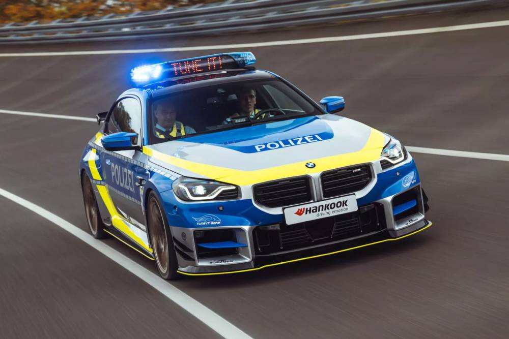 https://autogreeknews.gr/wp-content/uploads/2024/12/police-bmw-m2-by-ac-schnitzer-5-2048x1365-1.jpg