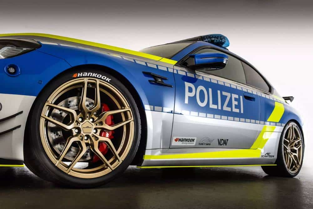 https://autogreeknews.gr/wp-content/uploads/2024/12/police-bmw-m2-by-ac-schnitzer-studio-6-2048x1367-1.jpg