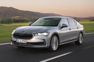 skoda_superb_2024