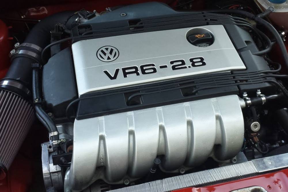 https://autogreeknews.gr/wp-content/uploads/2024/12/vw-vr6-engine.jpg