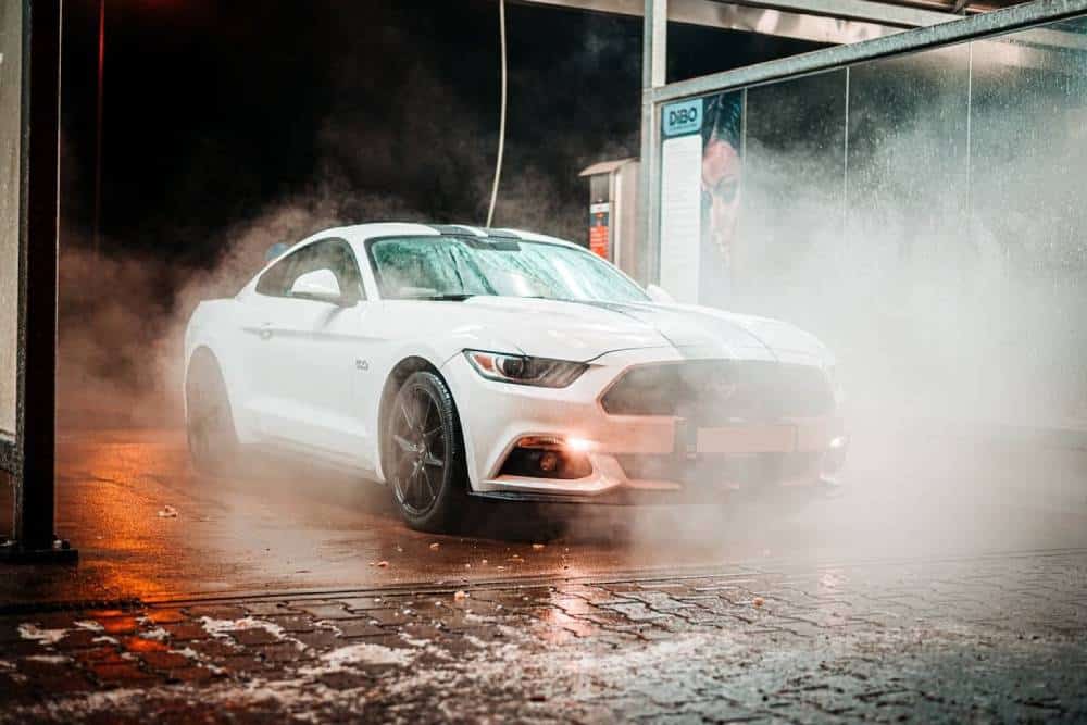 Γιατί δεν κάνει να πλένουμε το αυτοκίνητο στο κρύο;