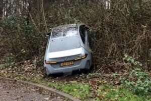 wrecked bmw m5 g90 03