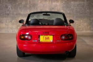 1990-Mazda-MX-5-Miata-10-2048×1365