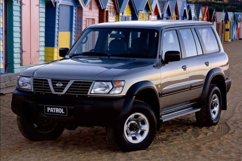 https://autogreeknews.gr/wp-content/uploads/2025/01/1997-nissan-patrol.jpg