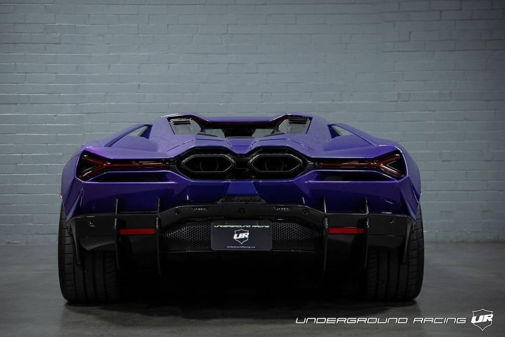 https://autogreeknews.gr/wp-content/uploads/2025/01/2000-hp-lamborghini-revuelto-launches-like-a-surfa-1.jpg