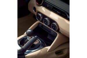 2025-Mazda-MX-5-Miata-35th-Anniversary-Edition-012 (6)