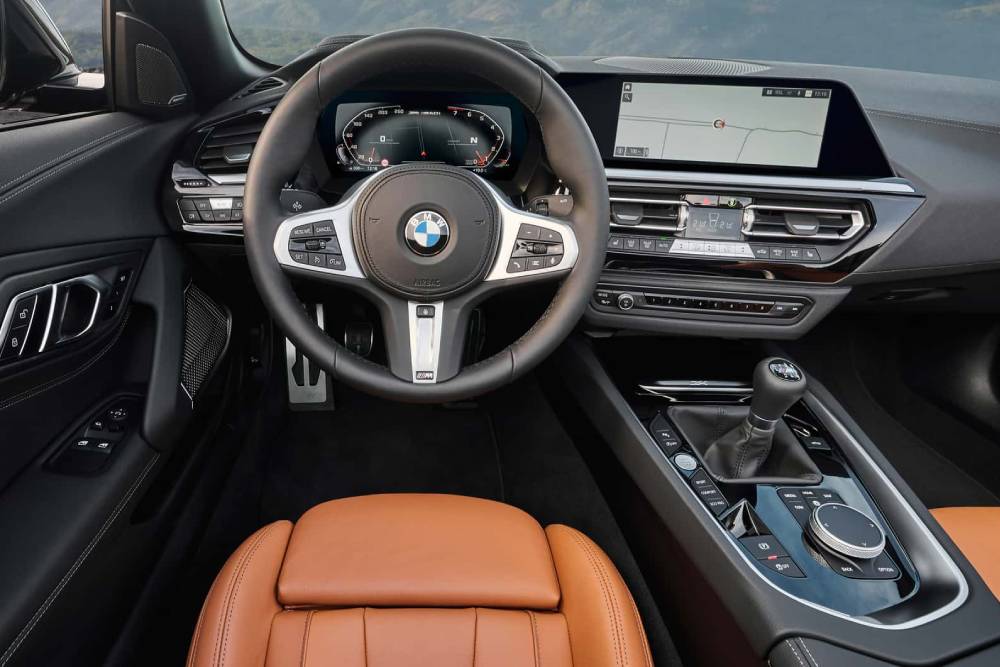 https://autogreeknews.gr/wp-content/uploads/2025/01/2025-bmw-z4-m40i-with-six-speed-manual-12.jpg