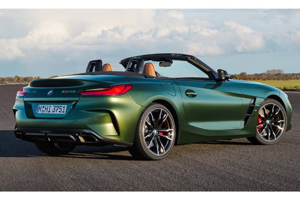 https://autogreeknews.gr/wp-content/uploads/2025/01/2025-bmw-z4-m40i-with-six-speed-manual-8.jpg