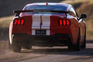 2025-ford-mustang-shelby-gt350 (4)