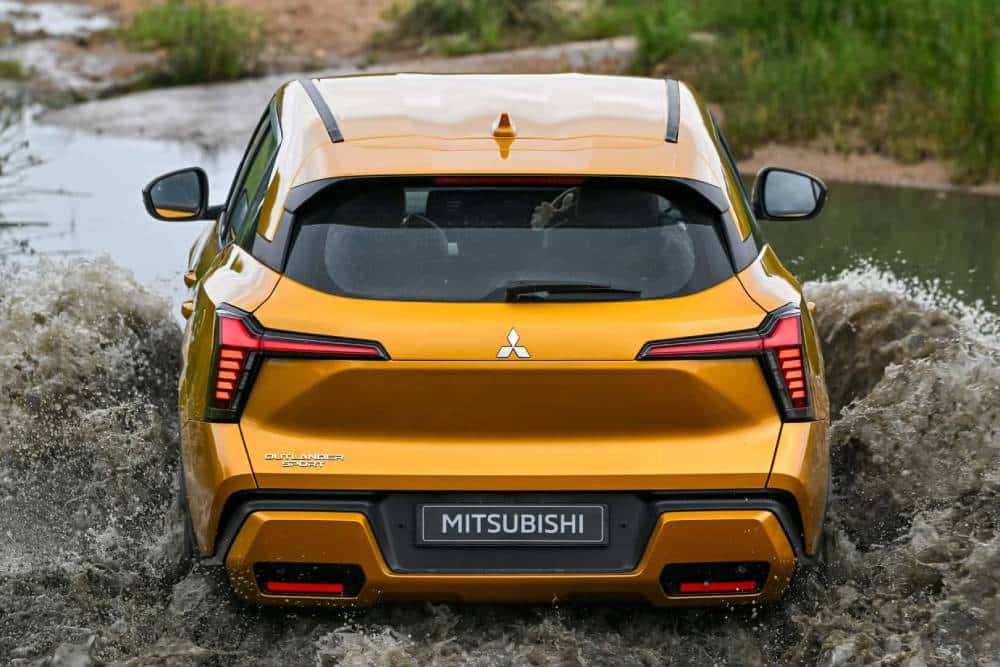 https://autogreeknews.gr/wp-content/uploads/2025/01/2025-mitsubishi-outlander-sport-4.jpg