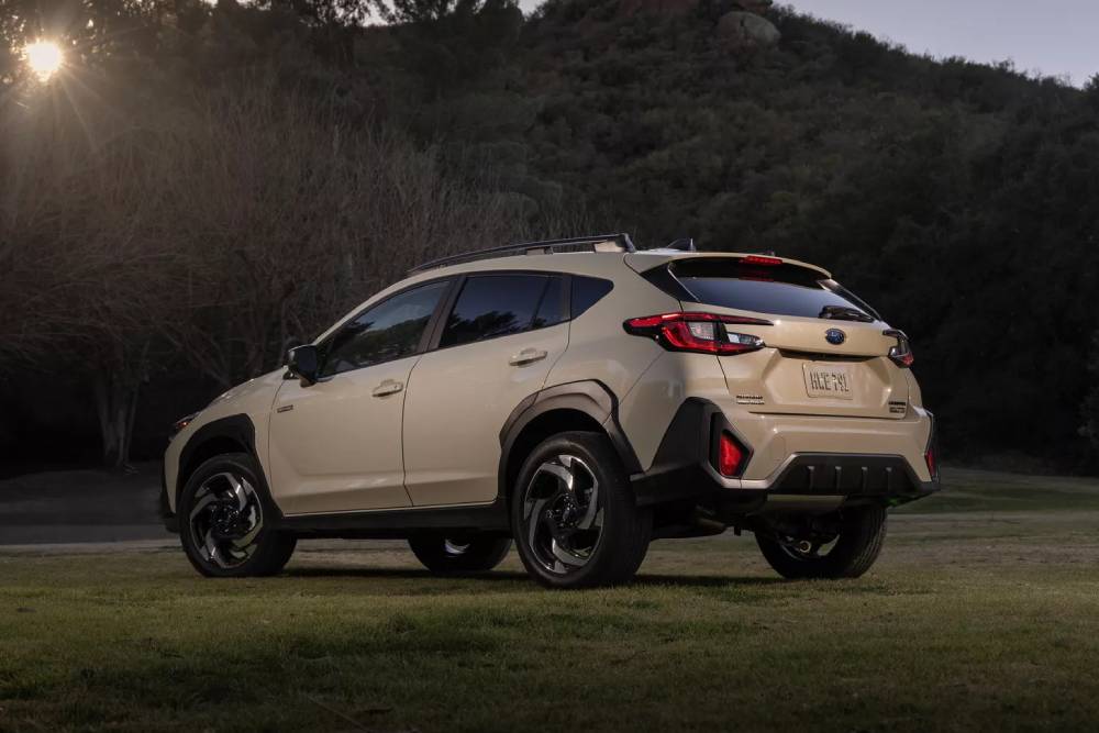 https://autogreeknews.gr/wp-content/uploads/2025/01/2026_Subaru_Crosstrek_Hybrid_6.jpg