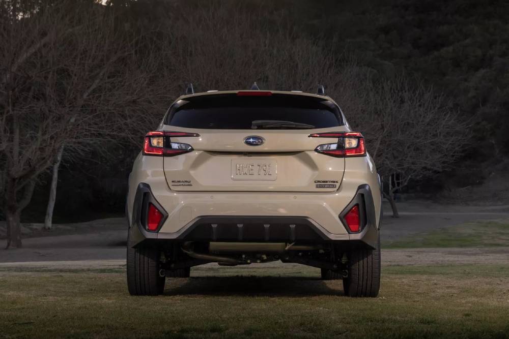 https://autogreeknews.gr/wp-content/uploads/2025/01/2026_Subaru_Crosstrek_Hybrid_7.jpg