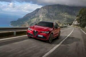 Alfa-Romeo-Intensa-Special-Series-8 (1)