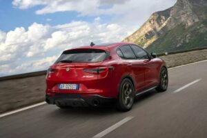 Alfa-Romeo-Intensa-Special-Series-9