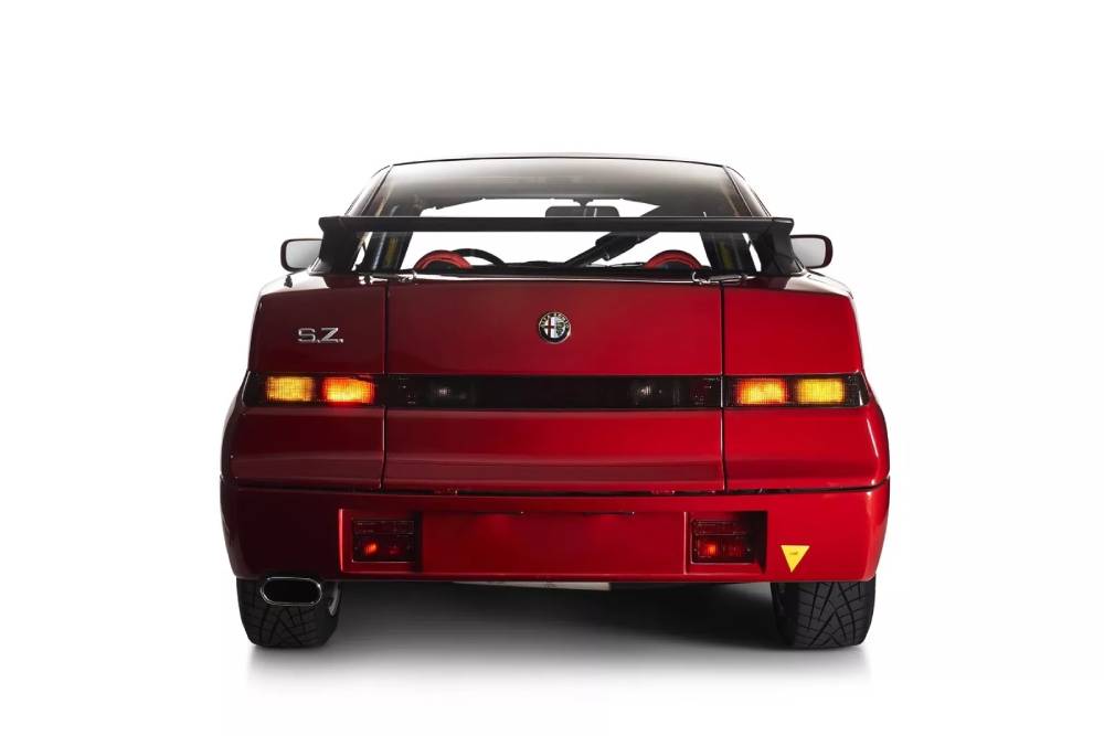 https://autogreeknews.gr/wp-content/uploads/2025/01/Alfa-Romeo-SZ-Trofeo-5.jpg