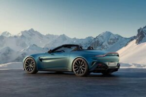 Aston-Martin-Vantage-Roadster-6
