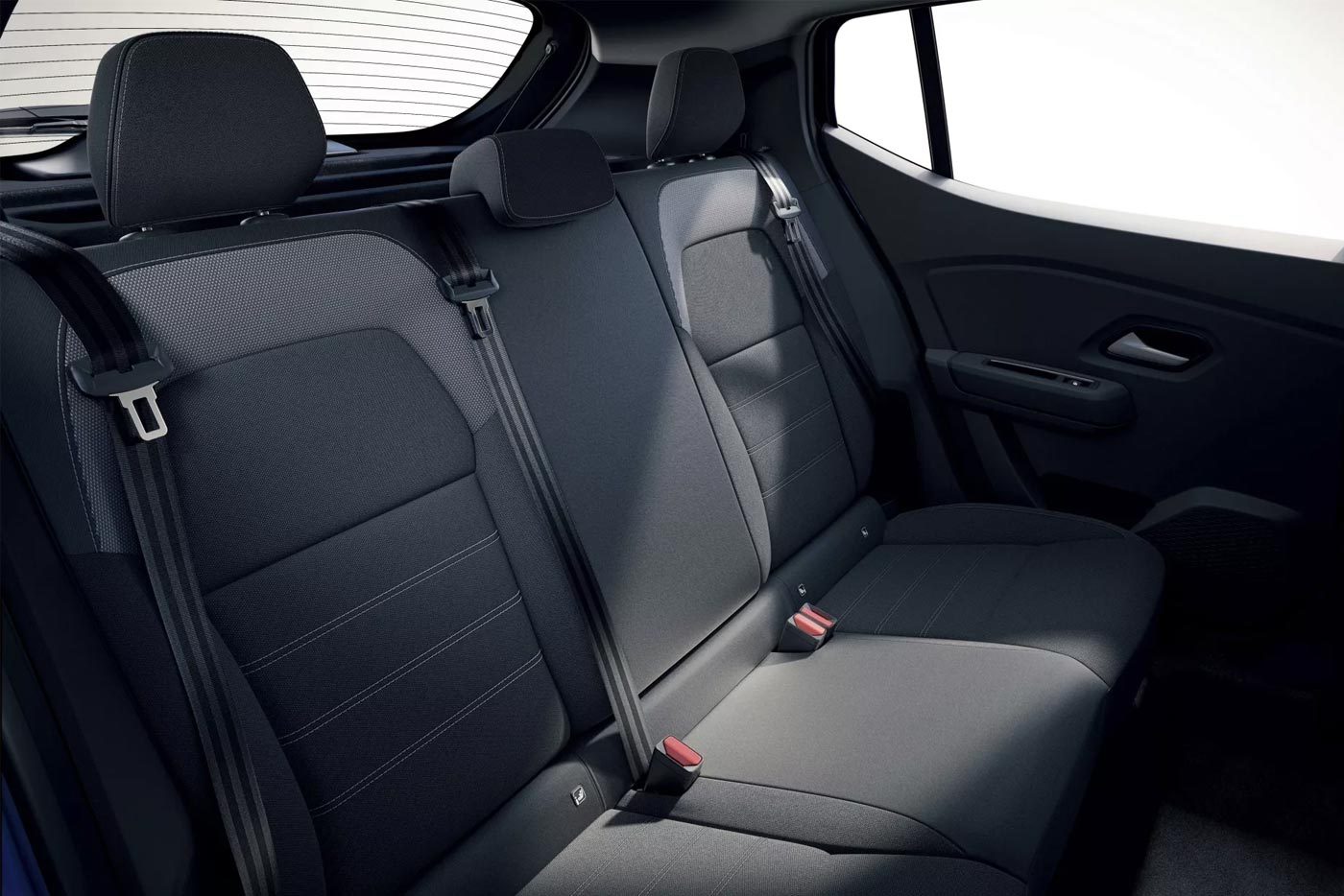 https://autogreeknews.gr/wp-content/uploads/2025/01/Dacia-Sandero-rear-seat.jpg
