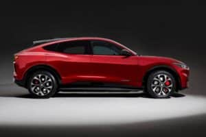 FORD MUSTANG MACH-E_02 (1)
