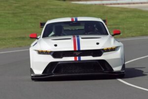 Ford-Mustang-GTD-Spirit-of-America-13