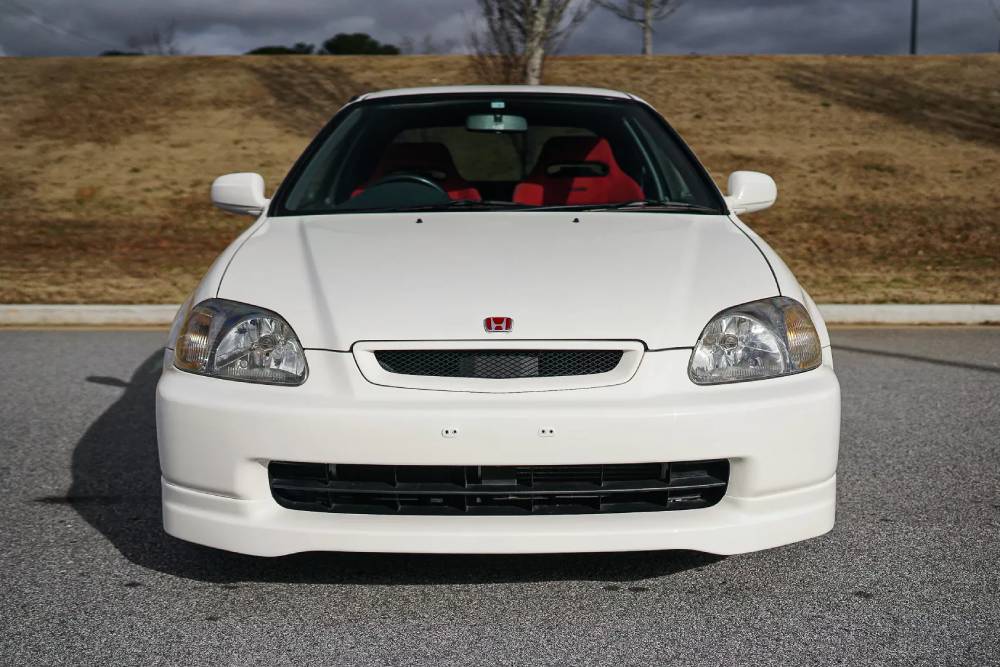 https://autogreeknews.gr/wp-content/uploads/2025/01/Honda-Civic-Type-R-2.jpg
