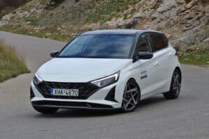 Hyundai-i20-strofi