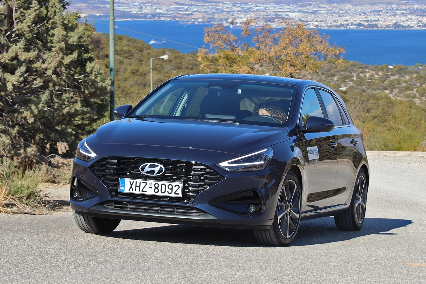 https://autogreeknews.gr/wp-content/uploads/2025/01/Hyundai-i30-fl-strofi.jpg