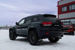Jeep-Grand-Cherokee-AT35-Arctic-Trucks-12-2048×136
