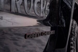 Jeep-Grand-Cherokee-AT35-Arctic-Trucks-6-2048×1152