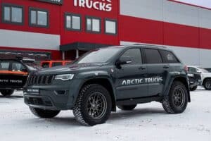 Jeep-Grand-Cherokee-AT35-Arctic-Trucks-8-2048×1366
