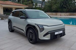 Kia-EV3-Greece-(10)