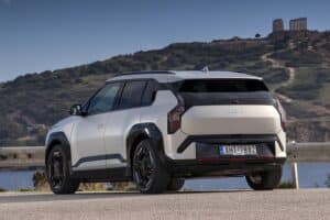 Kia-EV3-Greece-(2)