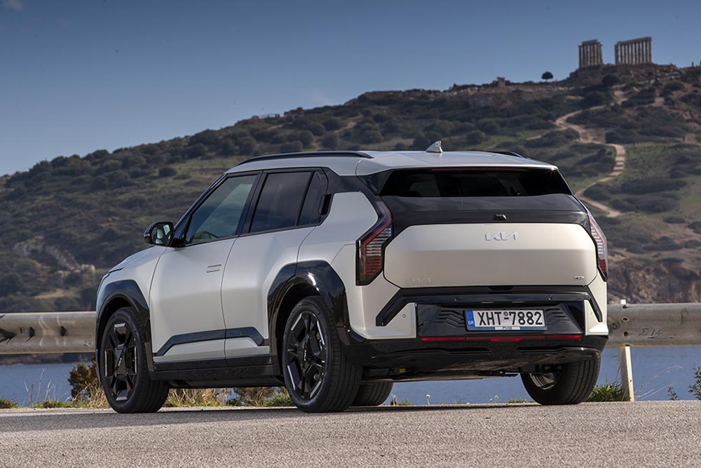 https://autogreeknews.gr/wp-content/uploads/2025/01/Kia-EV3-Greece-2.jpg