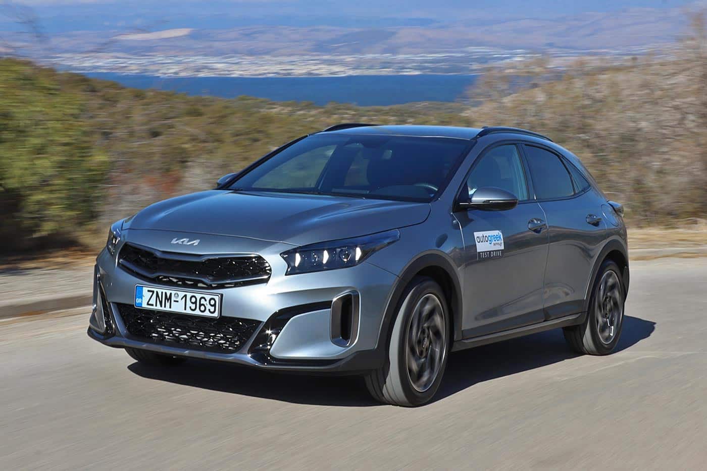 https://autogreeknews.gr/wp-content/uploads/2025/01/Kia-XCeed-MY25-kinisi.jpg