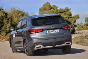 MG-ZS-Max-Hybrid-5-1