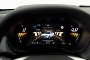 MG-ZS-Max-Hybrid-(5)