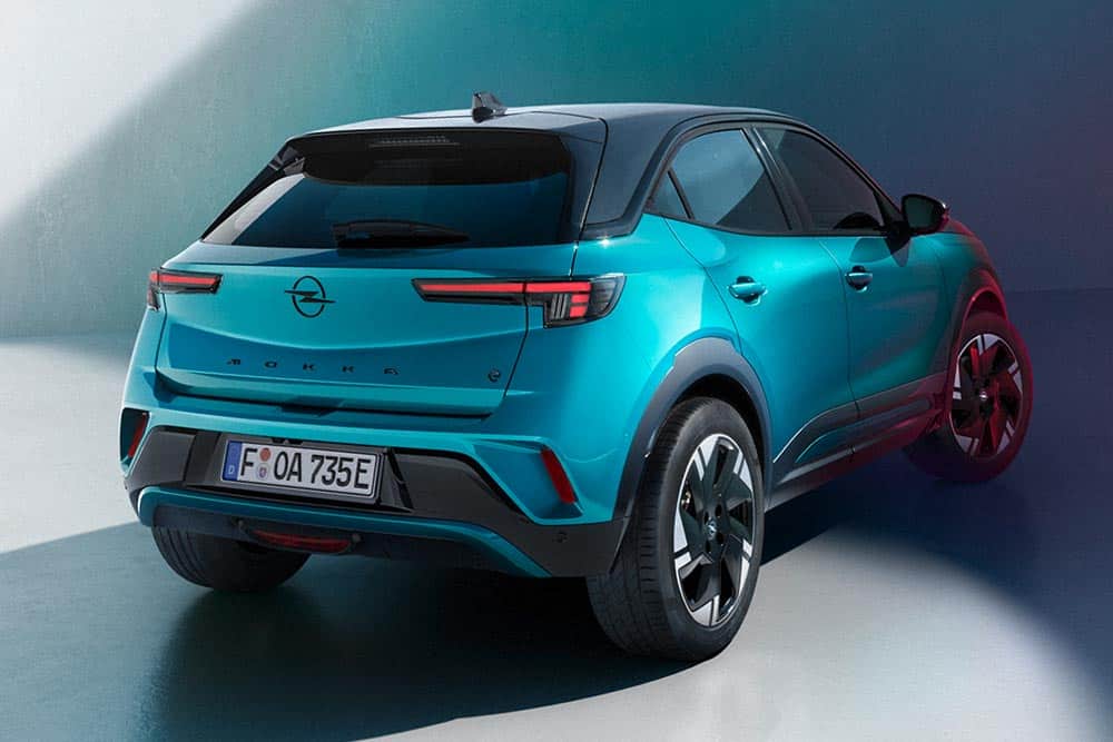 https://autogreeknews.gr/wp-content/uploads/2025/01/Opel-Mokka-2025-rear.jpg