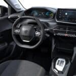 Peugeot-208-Hybrid-Style-esoteriko