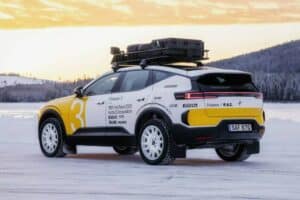 Polestar-3-Arctic-Circle-2-2048×1366