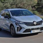 Renault-Clio-FL-2023-kinisi