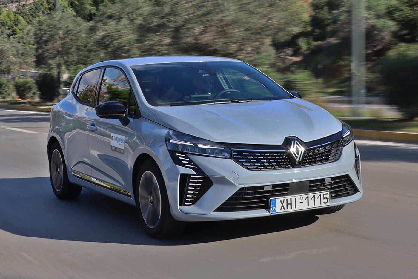 https://autogreeknews.gr/wp-content/uploads/2025/01/Renault-Clio-FL-2023-kinisi.jpg