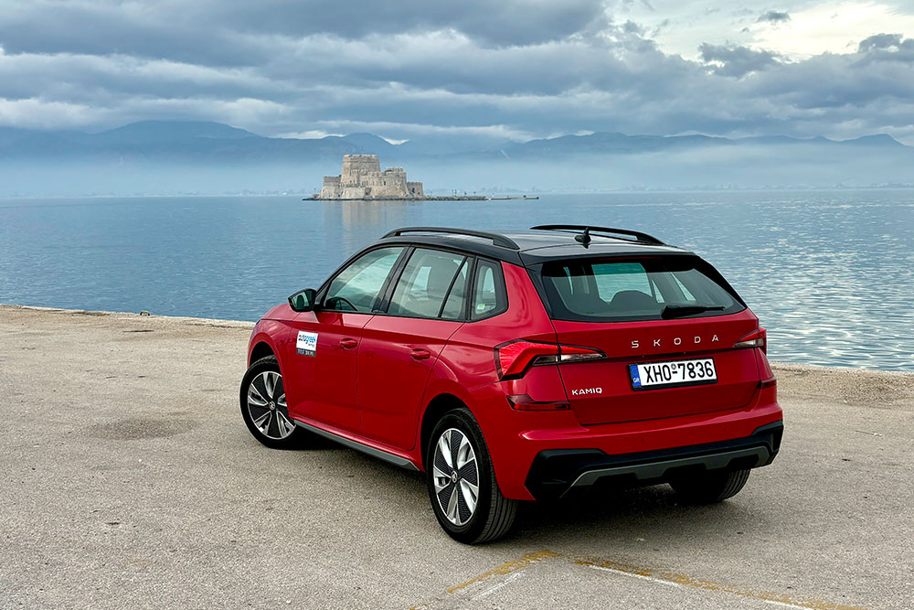 https://autogreeknews.gr/wp-content/uploads/2025/01/Skoda-Kamiq-1.0-TSI_4.jpg