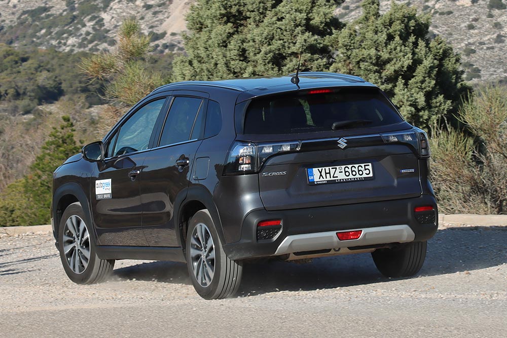 https://autogreeknews.gr/wp-content/uploads/2025/01/Suzuki-S-Cross-1.4-Hybrid-4WD-GSRII-14.jpg